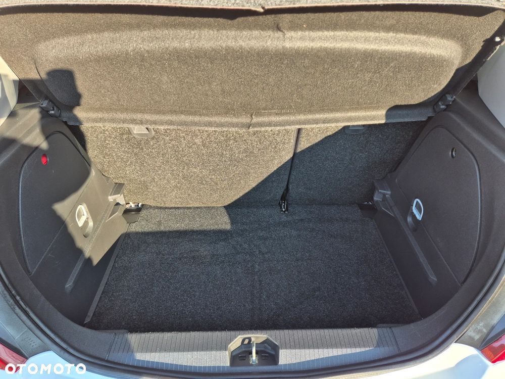 Opel Corsa 1.2 16V Edition / Active - 38