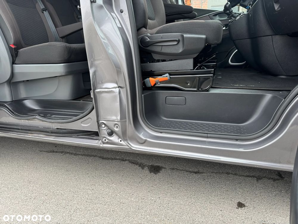 Opel VIVARO - 22