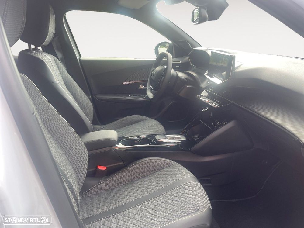 Peugeot e-2008 54 kWh Allure - 15