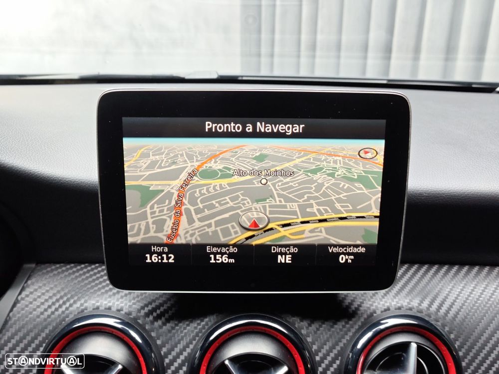 Mercedes-Benz A 45 AMG 4-Matic - 11