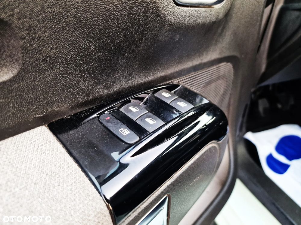 Citroën C3 1.2 PureTech Shine - 31