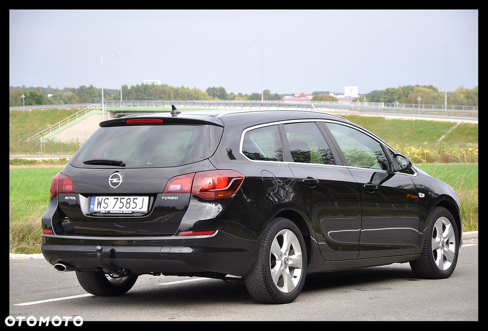 Opel Astra 1.4 Turbo Innovation - 14