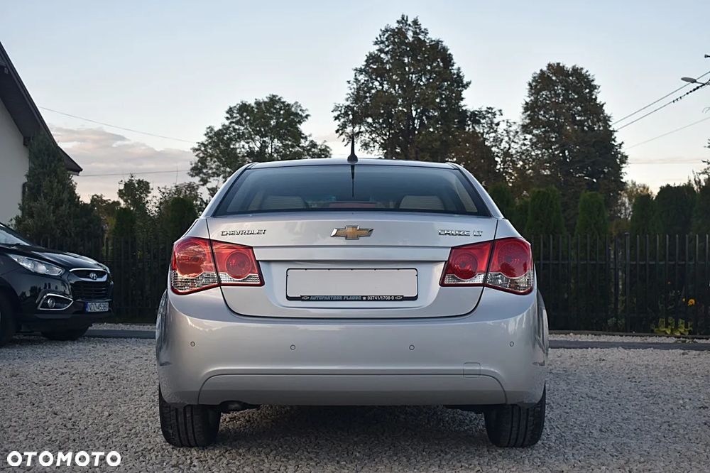 Chevrolet Cruze 1.8 LT - 7