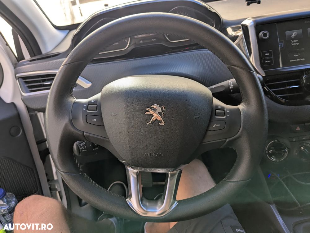 Peugeot 2008 - 14