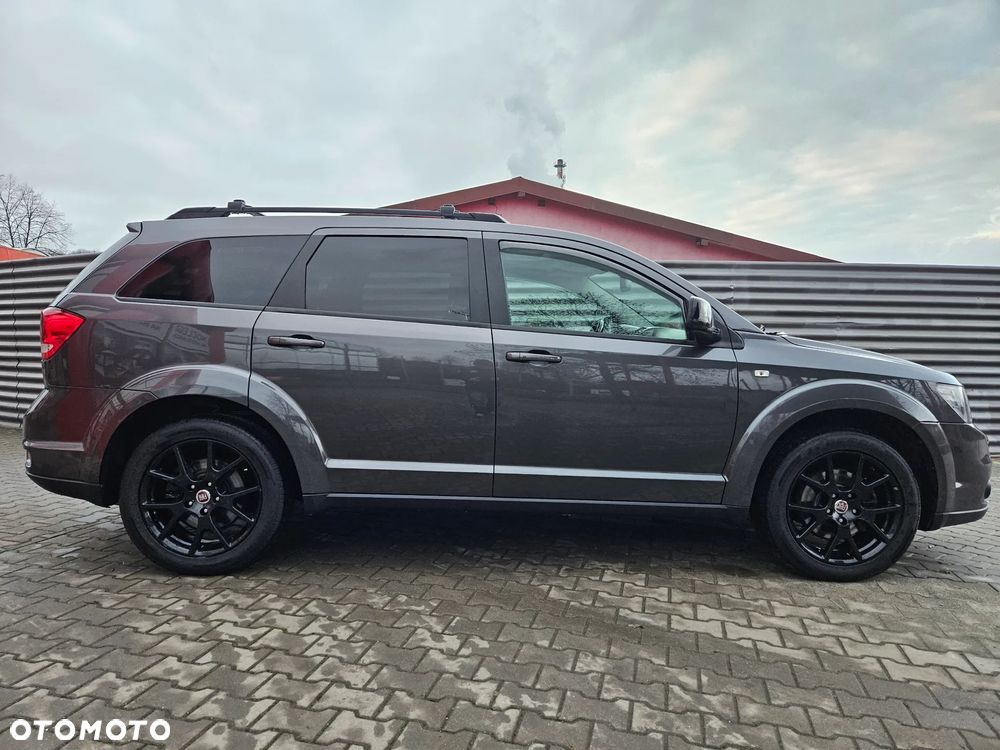 Fiat Freemont 2.0 Multijet 16V DPF Automatik Allrad Black Code - 3