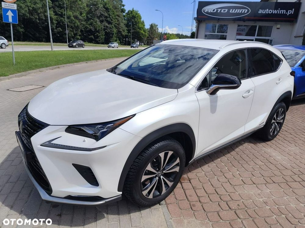 Lexus NX 300h F Impression AWD - 8