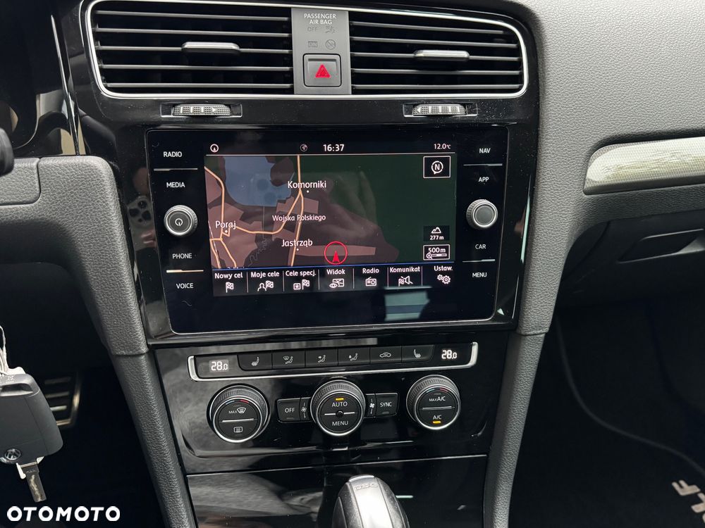 Volkswagen Golf Variant 1.6 TDI SCR DSG IQ.DRIVE - 18