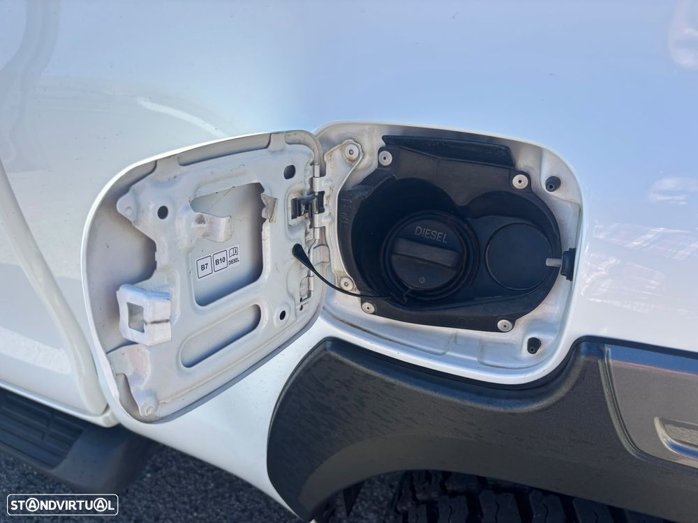Toyota HILUX 2.8 204cv - 4 LUG - GPS - CÂMERA - 21