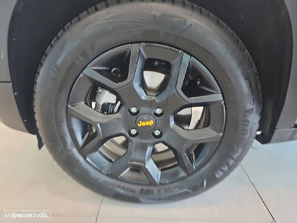 Jeep Avenger 1.2 4xe Hybrid eAWD The North Face - 11