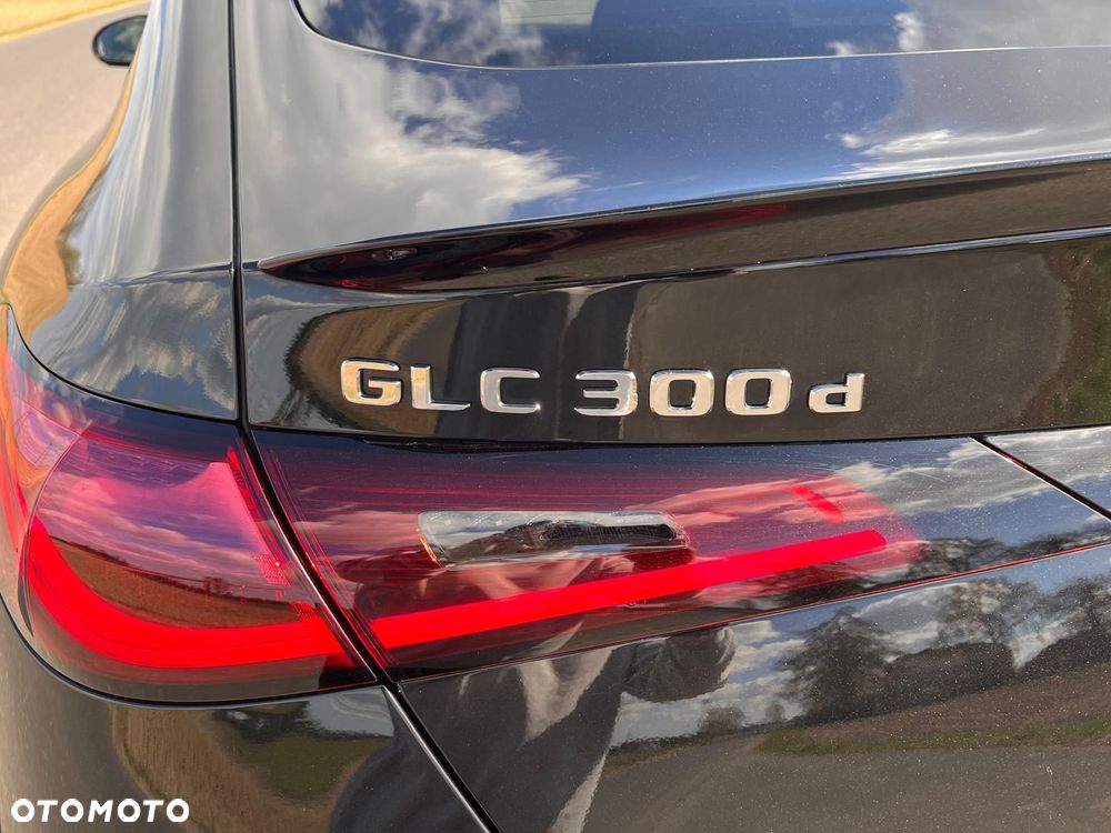 Mercedes-Benz GLC 300 d mHEV 4-Matic AMG Line - 15