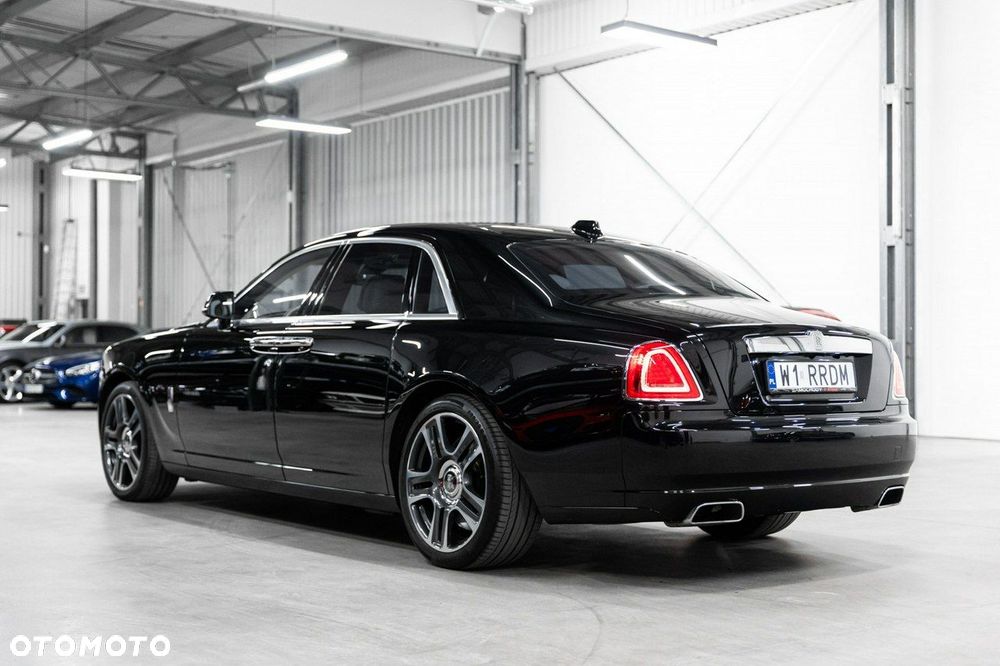 Rolls-Royce Ghost - 15