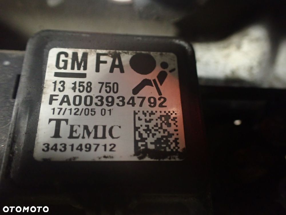 BELKA WZMOCNIENIE PASA PRZEDNIEGO OPEL ZAFIRA B - 9