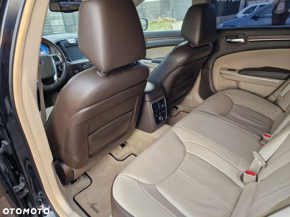 Lancia Thema 3.0CRD Executive - 10