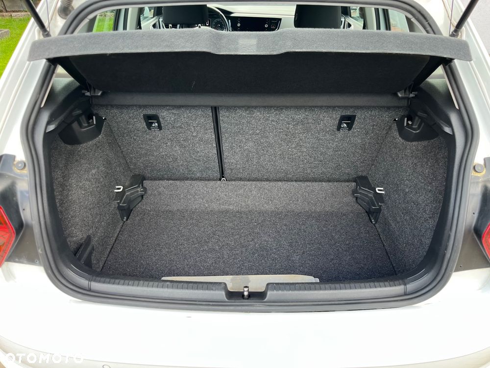 Volkswagen Polo 1.0 TSI OPF IQ.DRIVE - 24