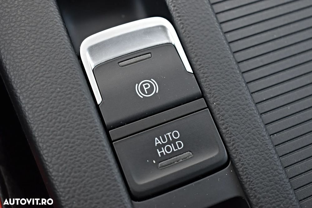 Volkswagen Passat 2.0 TDI SCR DSG Comfortline - 20