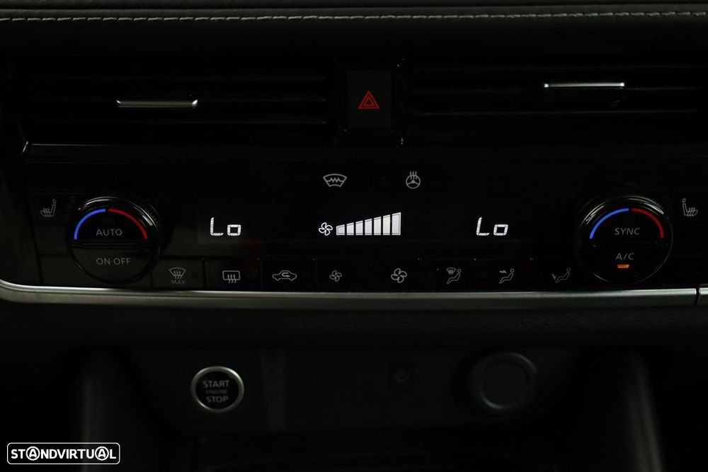 Nissan Qashqai 1.3 DIG-T N-Connecta LED Xtronic - 13