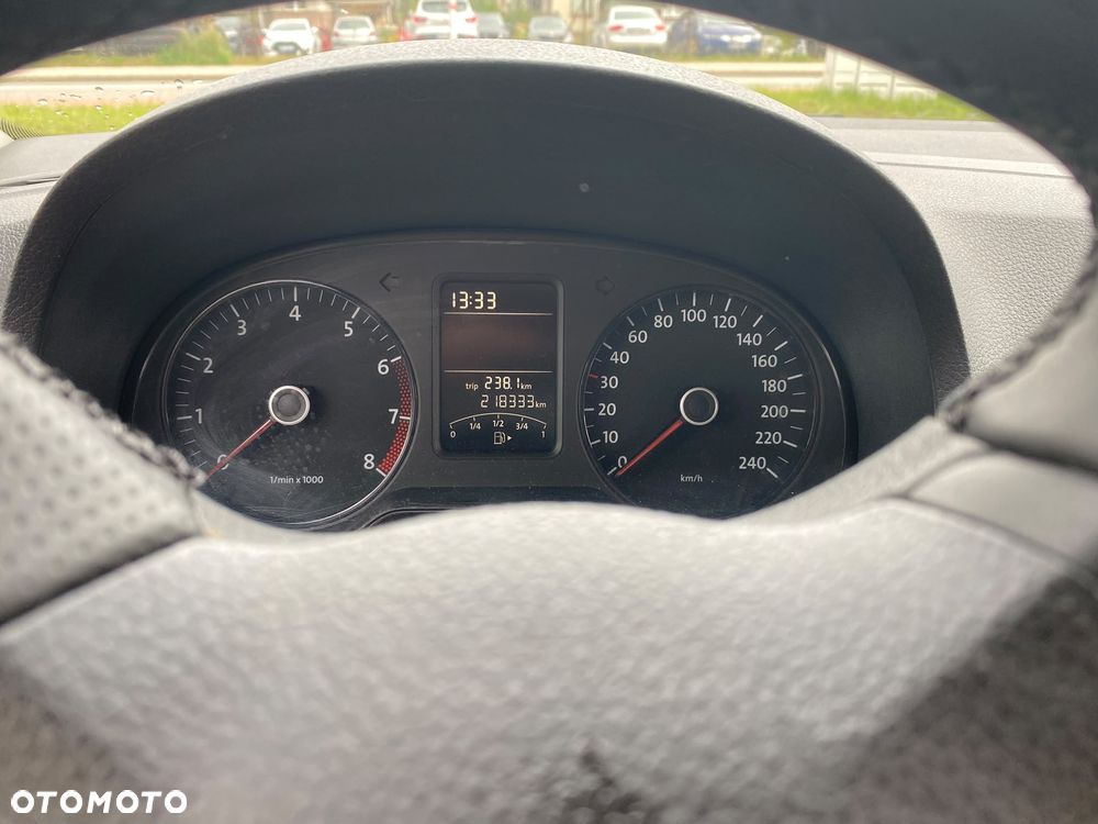Volkswagen Polo 1.4 16V Trendline - 21