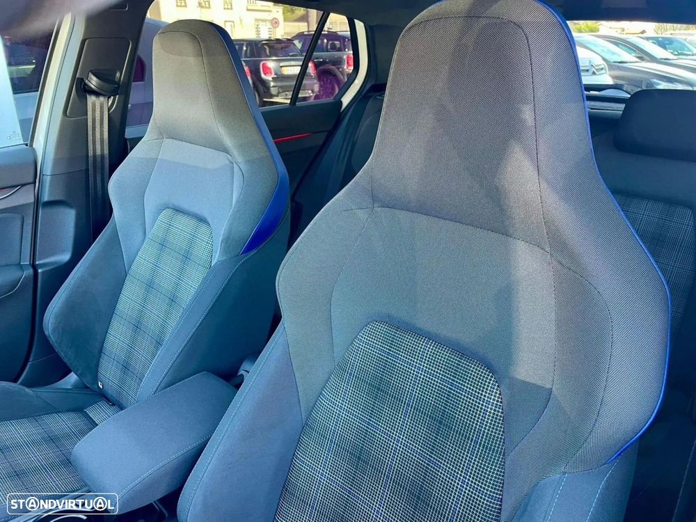 VW Golf 1.4 GTE Plug-In-Hybrid DSG - 13