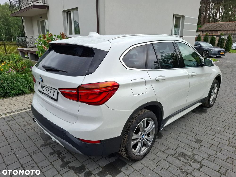 BMW X1 sDrive18d Sport Line - 6