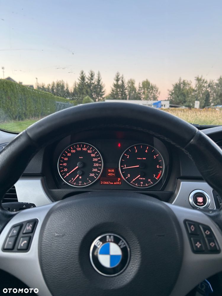 BMW Seria 3 320i Touring - 3