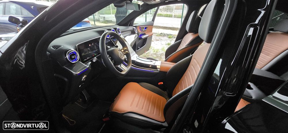 Mercedes-Benz GLC 300 de 4Matic 9G-TRONIC AMG Line Advanced - 30