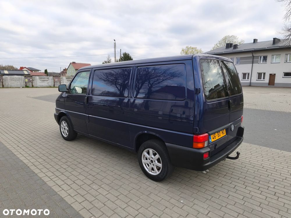 Volkswagen Transporter - 4