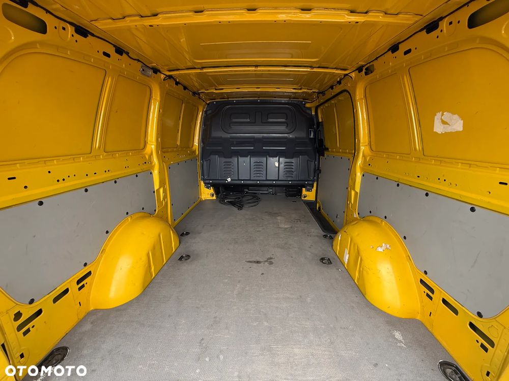 Mercedes-Benz eVito LONG - 10