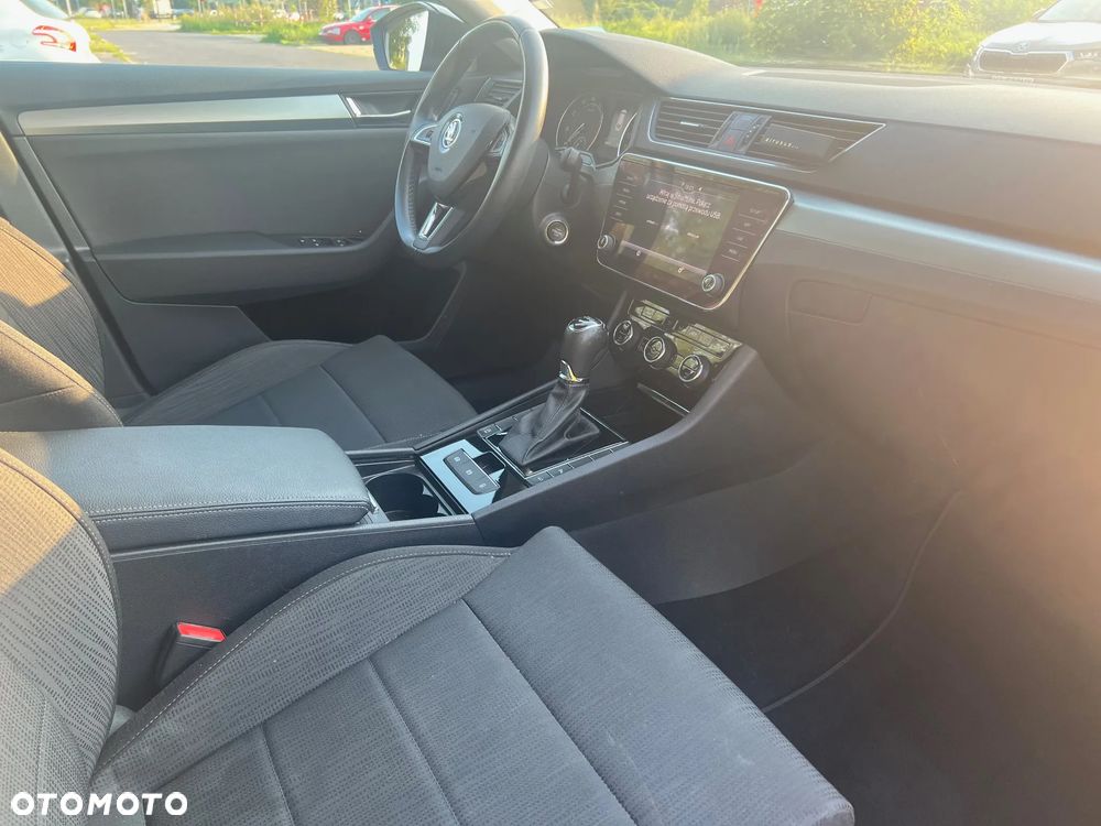 Skoda Superb 1.8 TSI Ambition DSG - 18