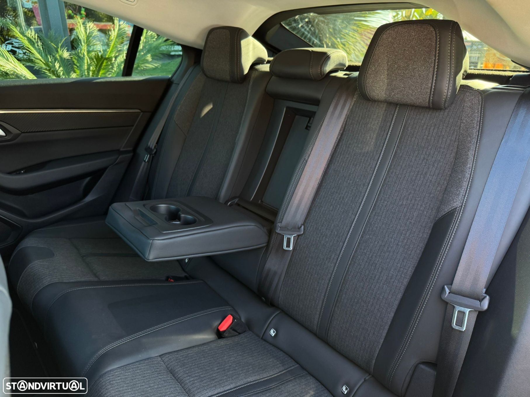 Peugeot 508 1.6 Hybrid Allure Pack e-EAT8 - 17
