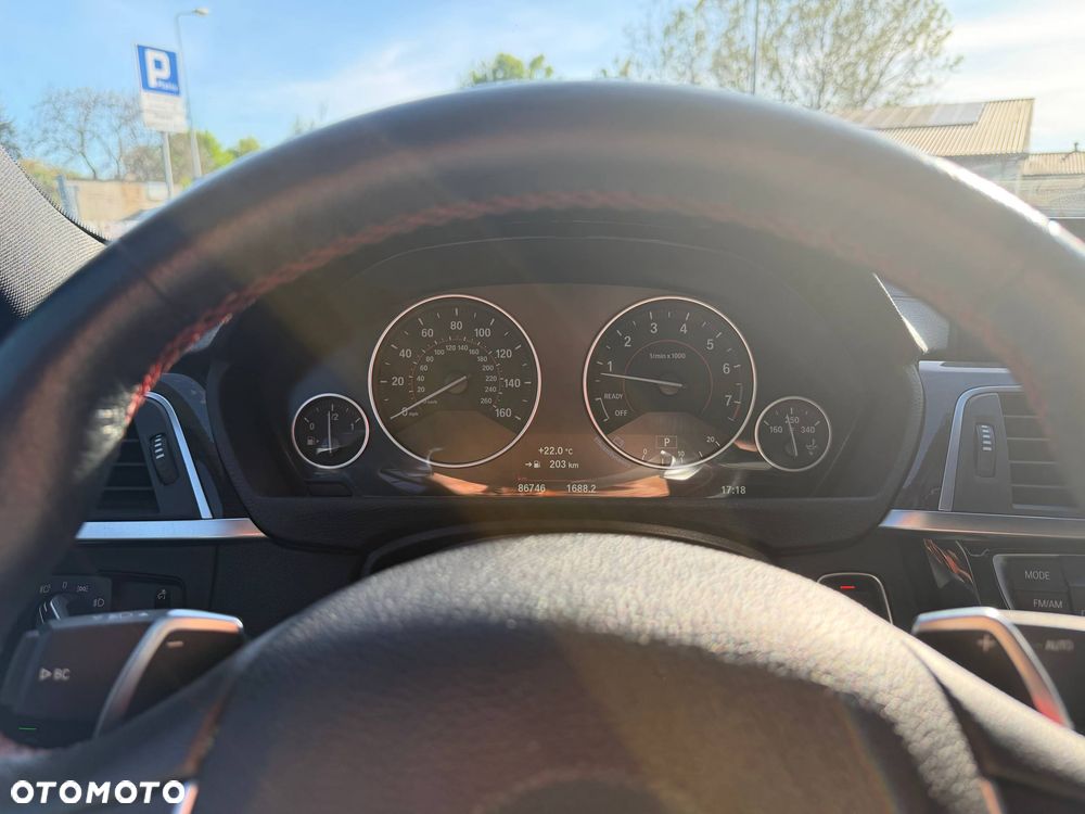 BMW Seria 3 330i Sport Line Sport - 30