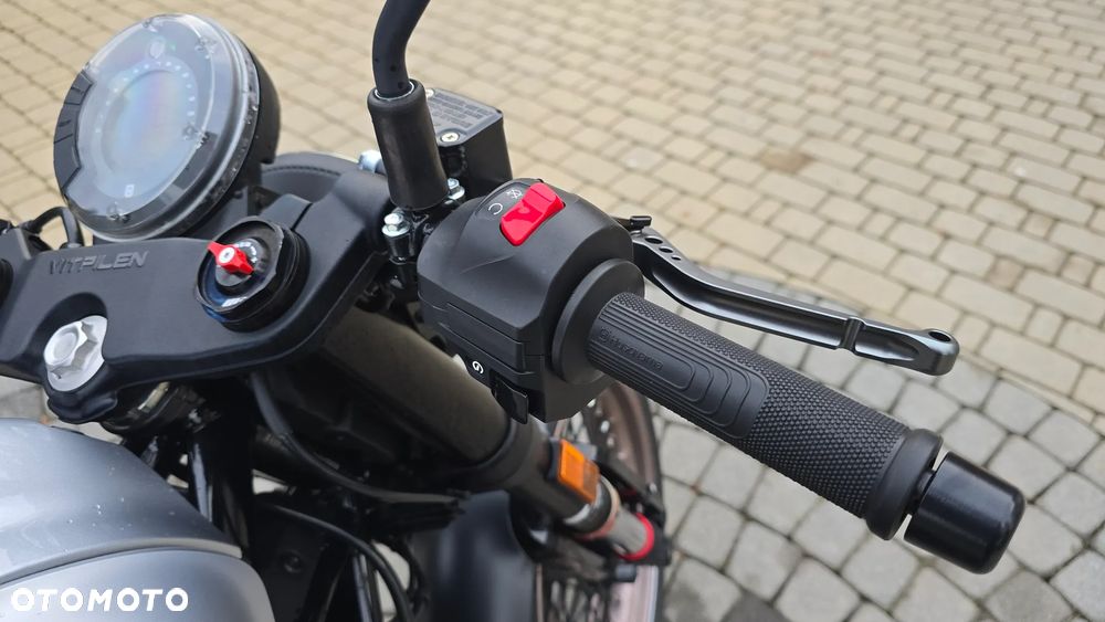 Husqvarna Vitpilen - 25