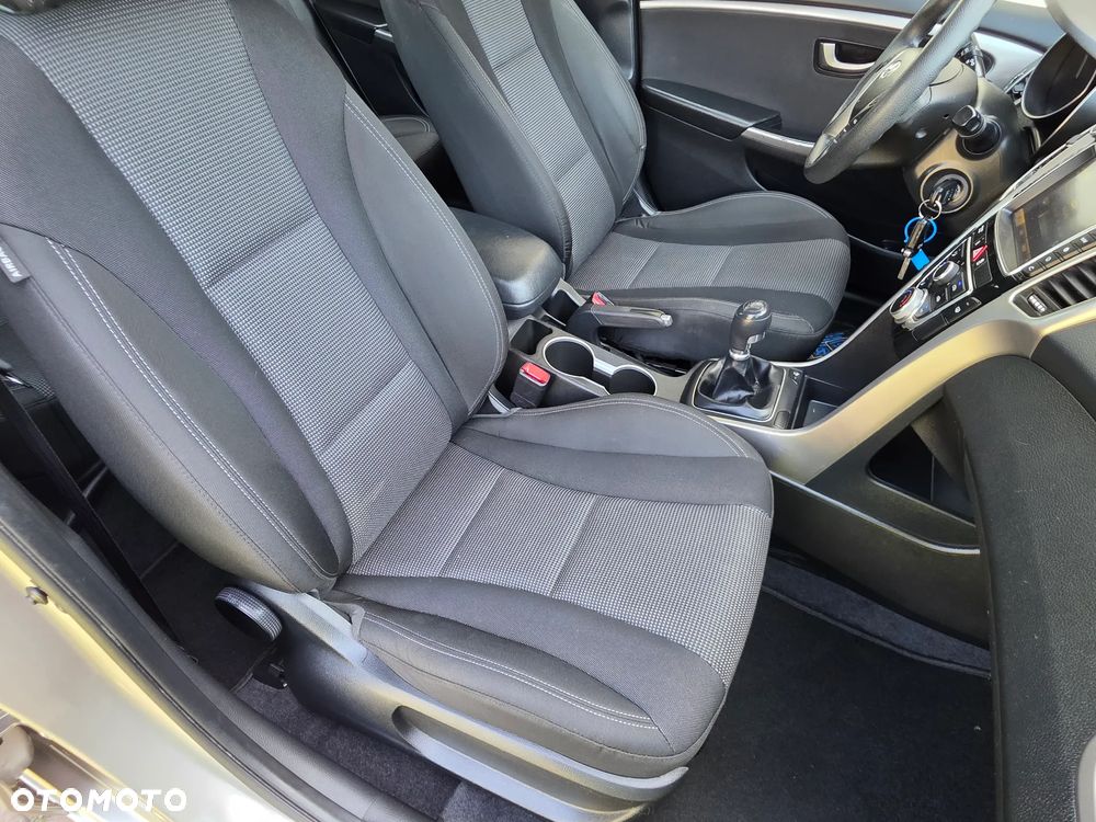 Hyundai i30 1.4 BlueDrive Run - 30