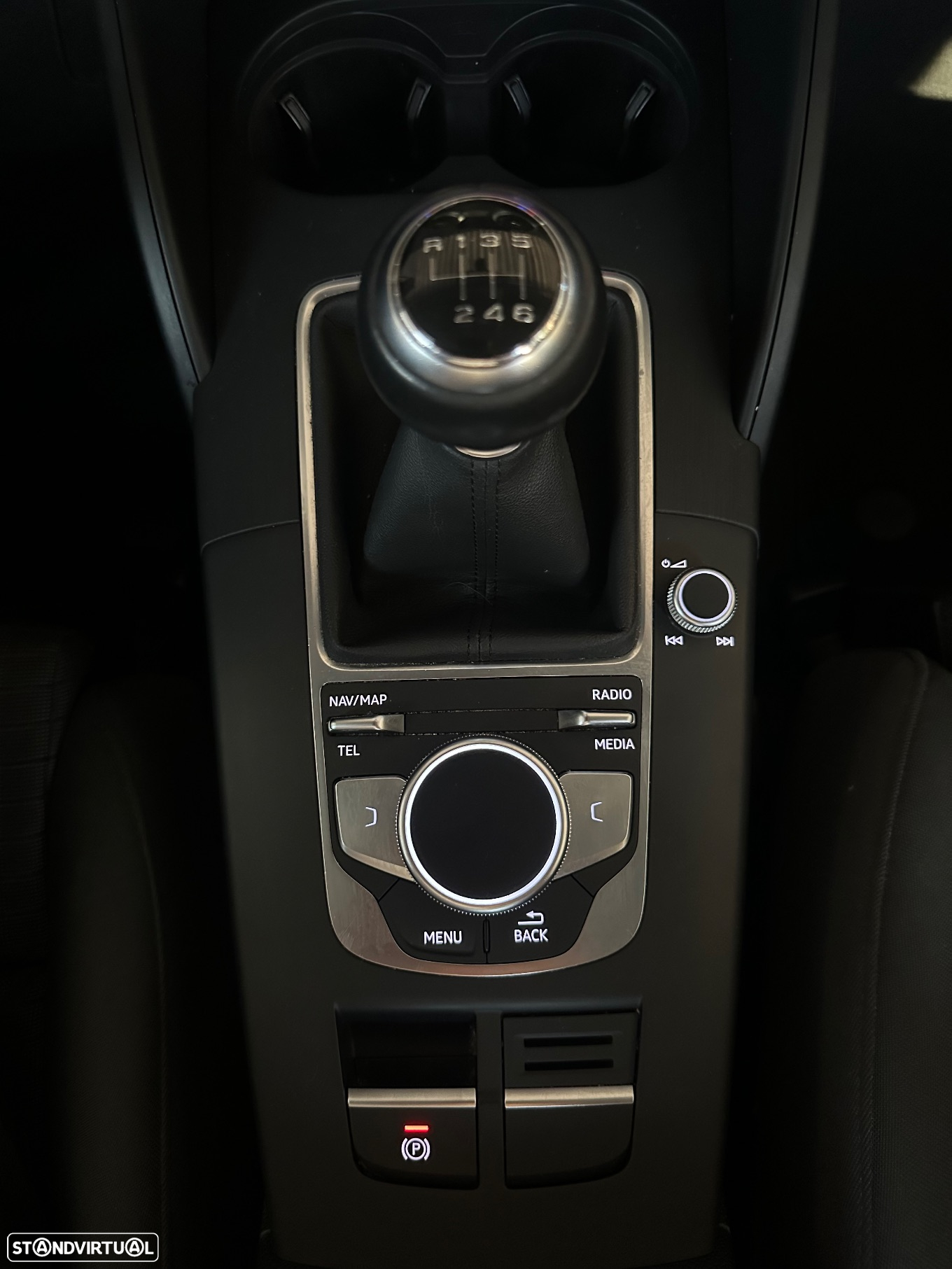 Audi A3 Limousine 30 TFSI Design - 32