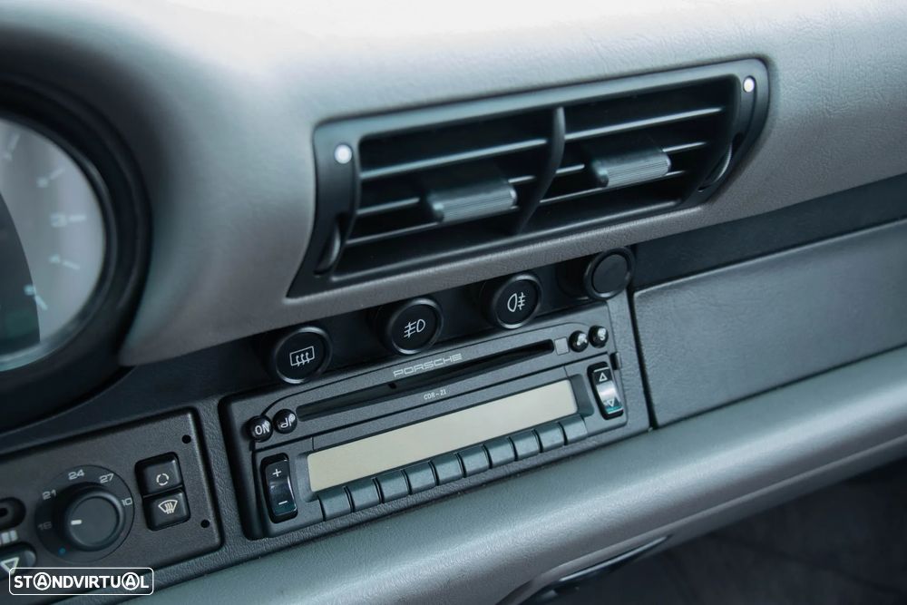 Porsche 911 (993) Coupé 3.6 Carrera 2 - 35