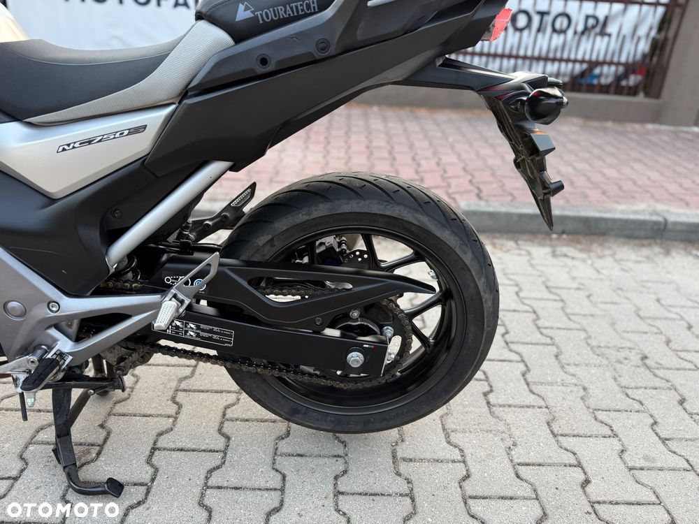 Honda NC - 18