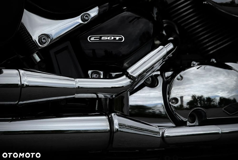 Suzuki Boulevard - 19