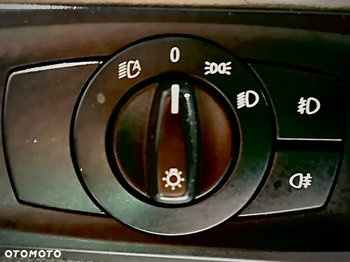 BMW Seria 3 318d - 18