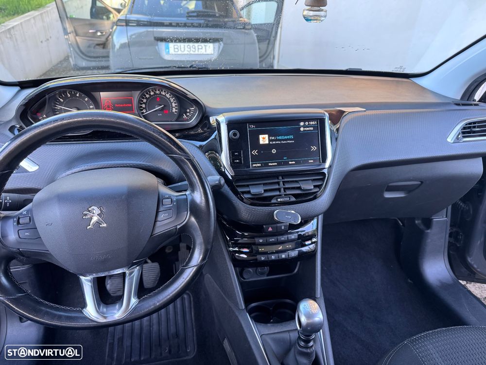 Peugeot 208 PureTech 110 Stop & Start Allure - 5