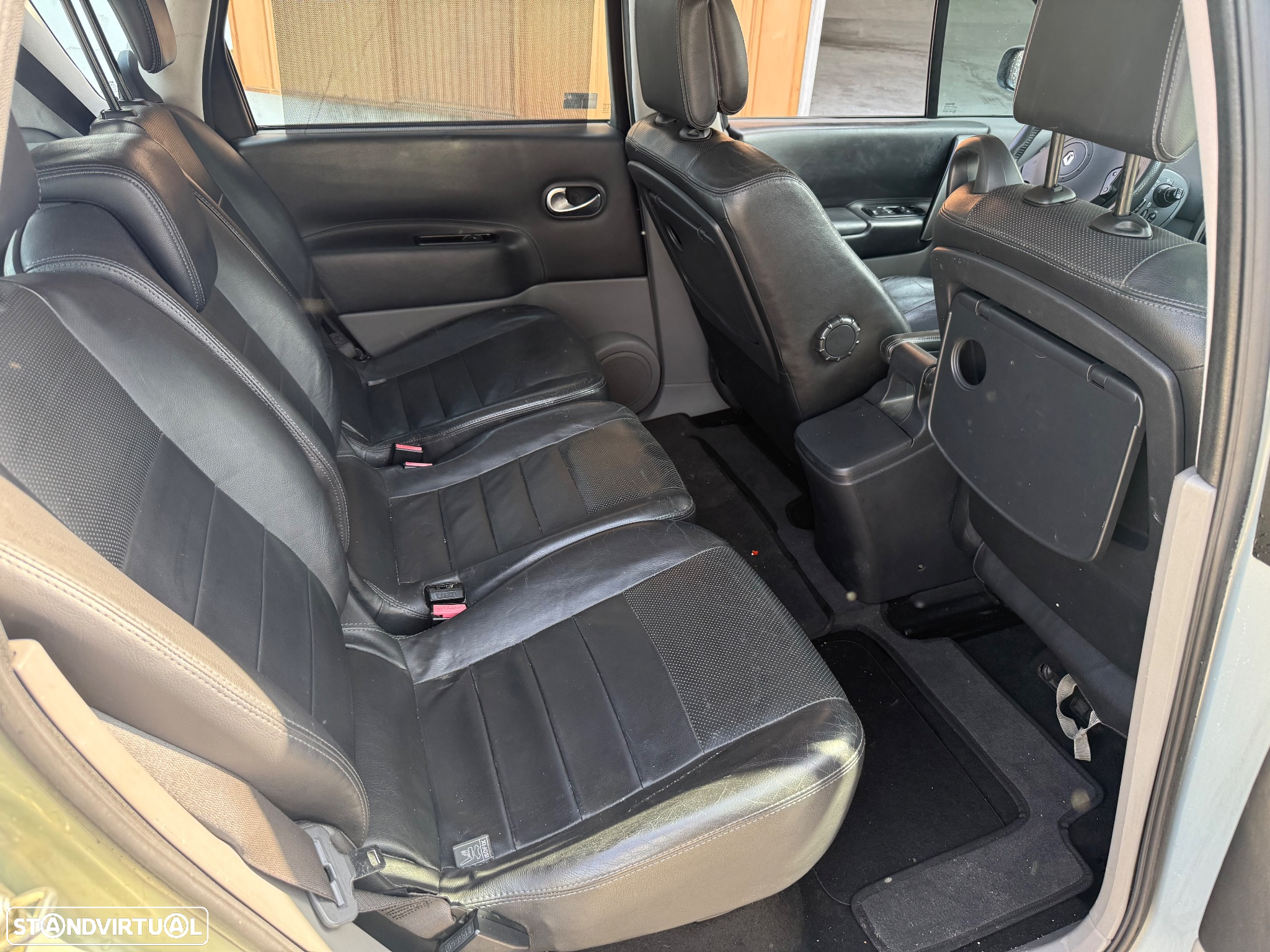 Renault Scénic 1.6 16V 110 Authentique - 5