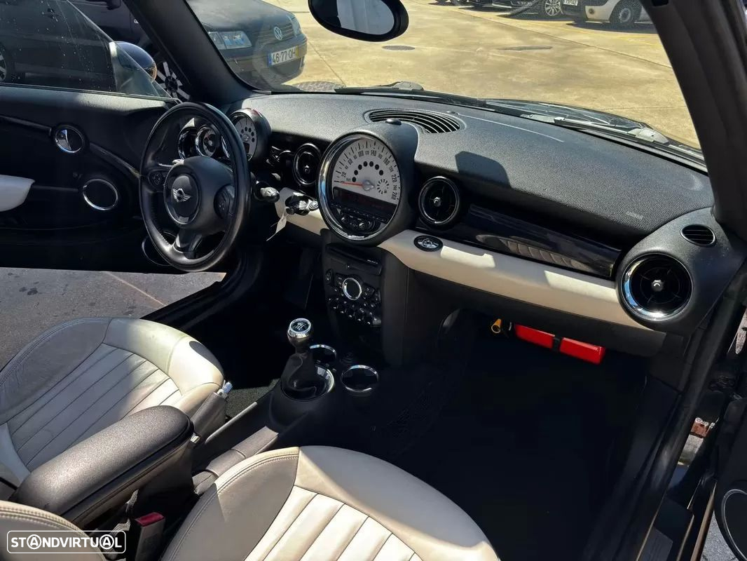 MINI Cabrio Cooper D - 17