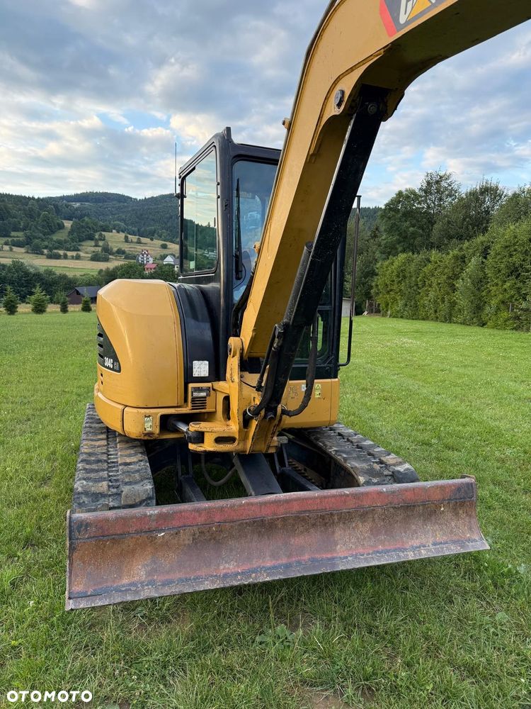 Caterpillar - 5