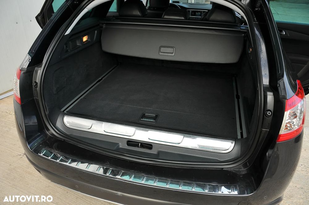Peugeot 508 RXH Hybrid4 - 23