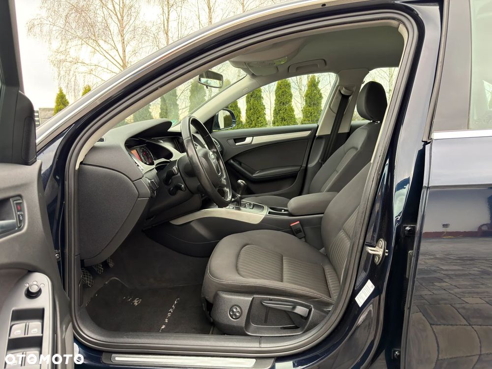 Audi A4 Limousine 2.0 TFSI quattro Attraction - 28