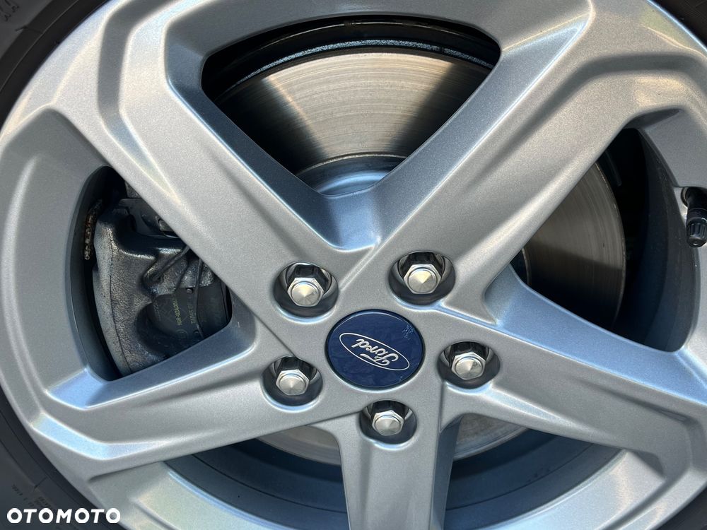 Ford Focus - 36