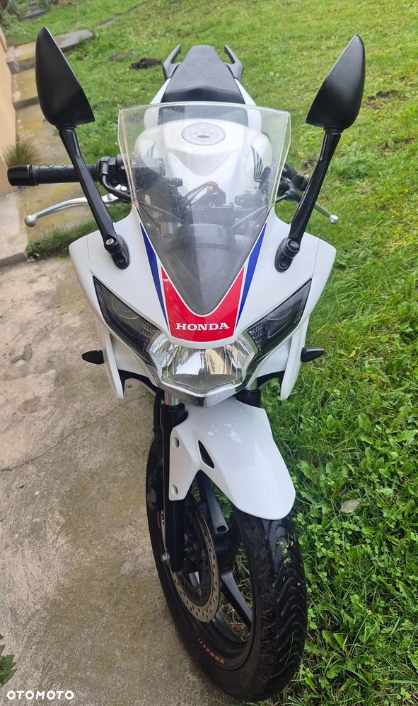 Honda CBR - 4