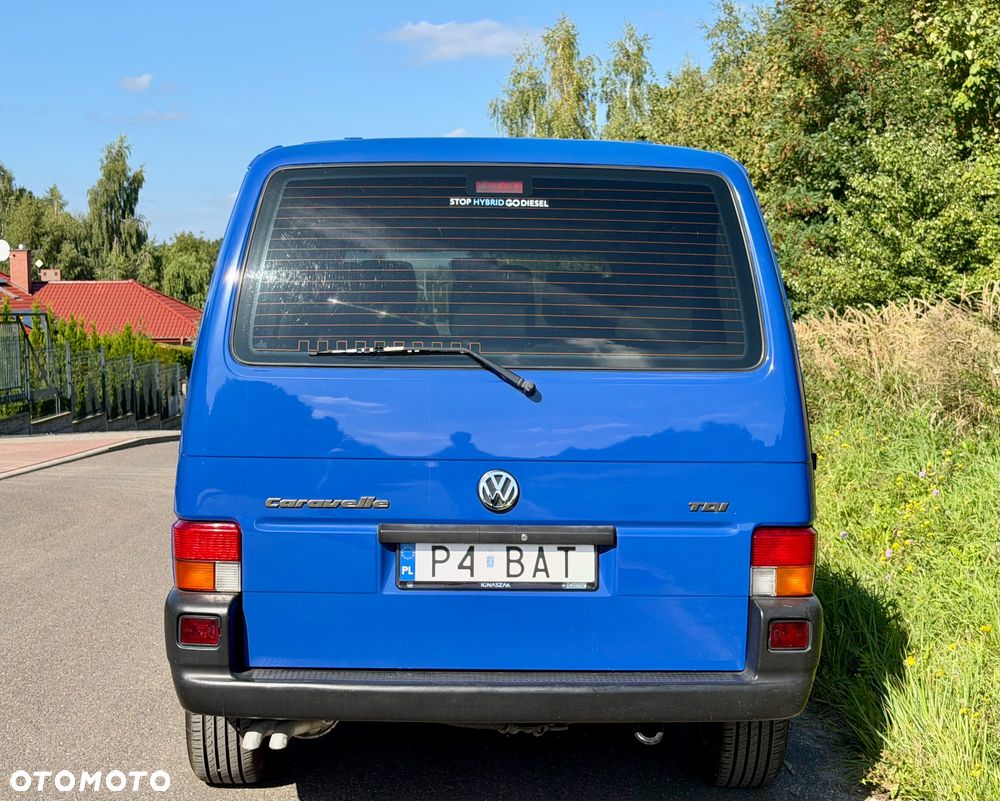 Volkswagen Caravelle Basis / CL - 9