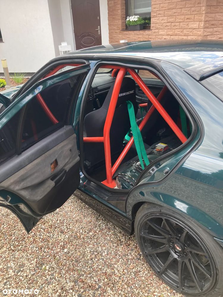 BMW Seria 3 328i - 7