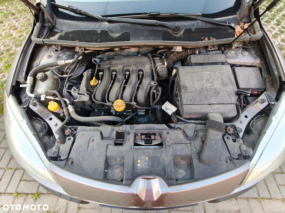 Renault Megane 1.6 16V Authentique Euro5 - 11