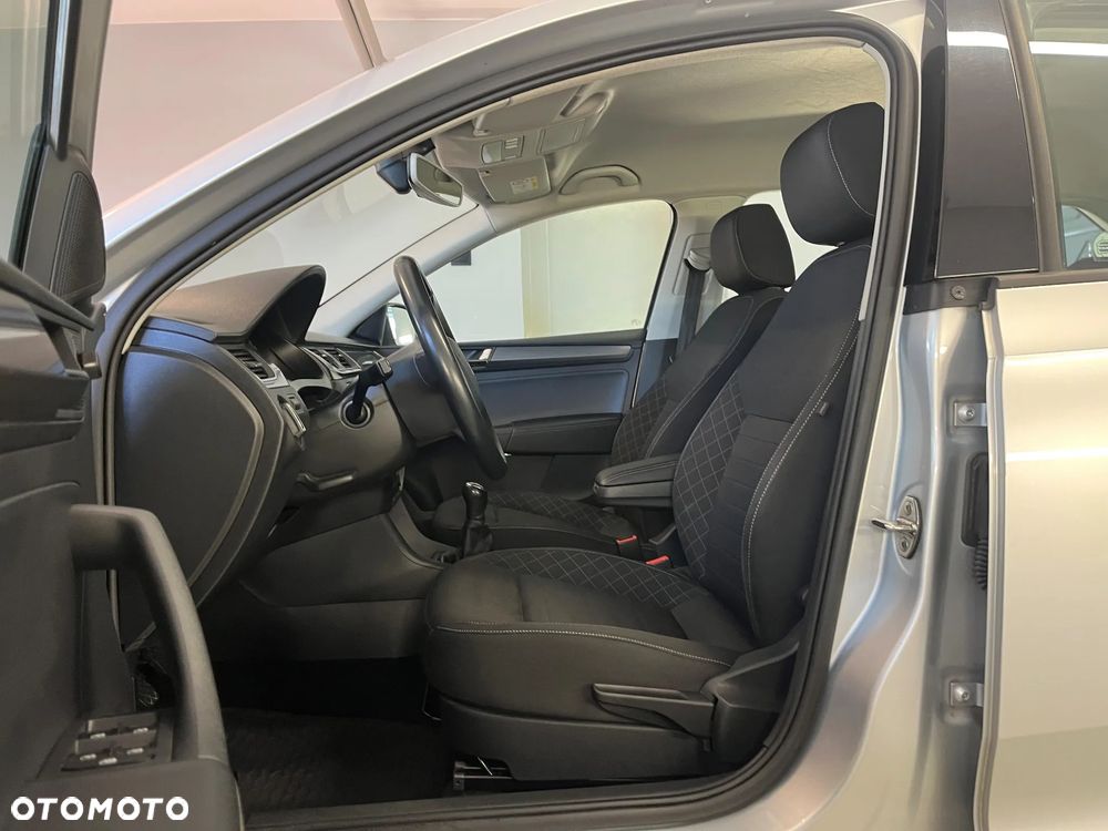 Skoda RAPID 1.0 TSI Style - 16