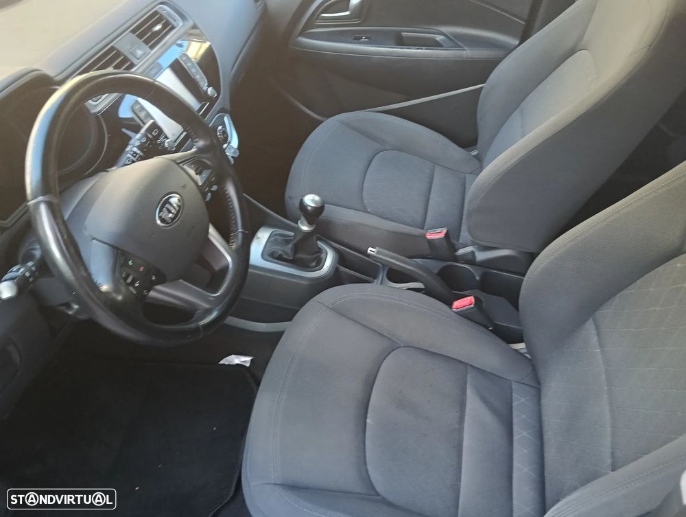 Kia Rio 1.2 CVVT TX AC+VE - 17